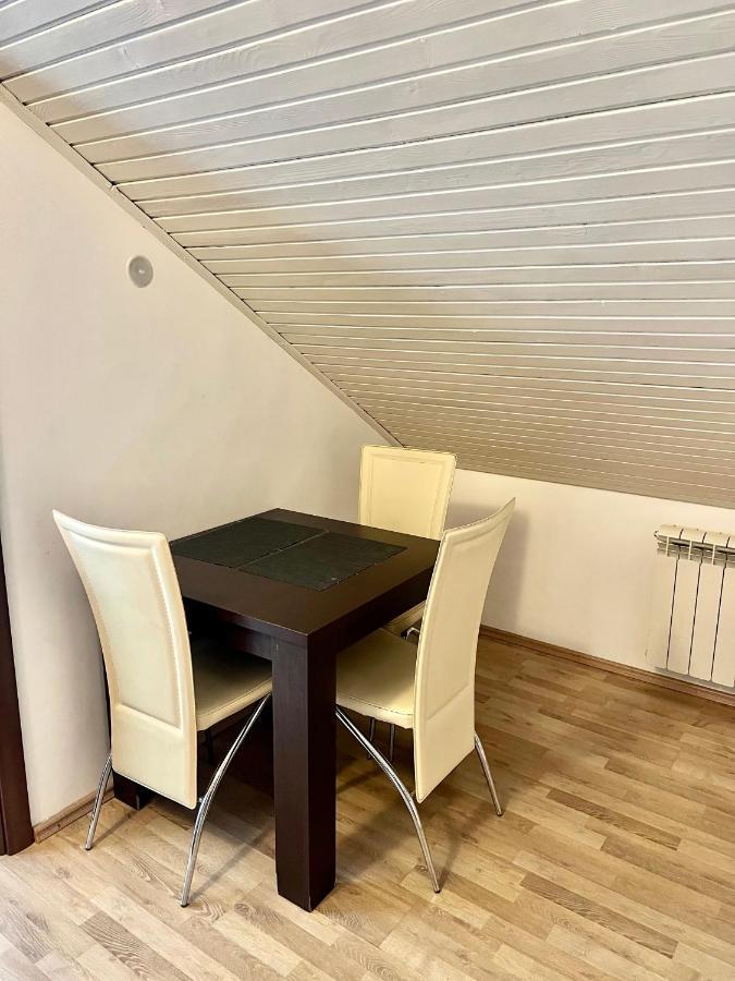 Apartments Family ติวัต ภายนอก รูปภาพ