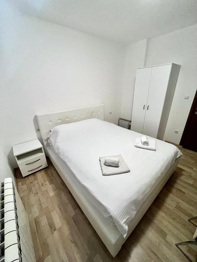 Apartments Family ติวัต ภายนอก รูปภาพ